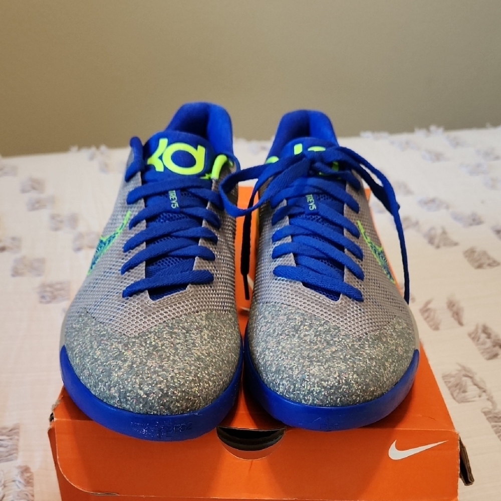 Nike Kevin Durant (KD) Blue and Green Athletic Shoes Dynamic Design